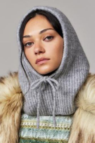 UO Flat Knit Hood - at - Urban Outfitters - Modalova