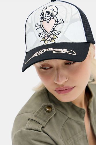 Death Before Trucker Cap - at Urban Outfitters - Ed Hardy - Modalova
