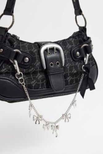 Bow Bag Charm at Urban Outfitters - Urban Outfitters - Modalova