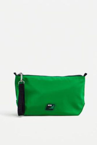Iets frans. Nylon Makeup Bag - Green 10cm x H:15cm x W:28cm at Urban Outfitters - iets frans... - Modalova