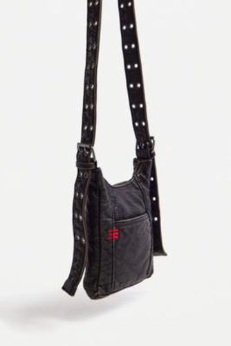 Eyelet Phone Pouch - Black at Urban Outfitters - BDG - Modalova