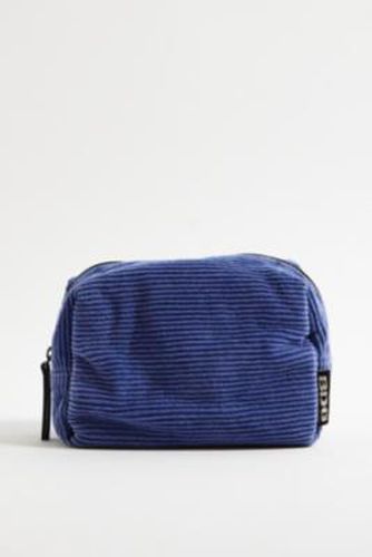 Washed Cord Makeup Bag - 10cm x H: 13cm x W: 18cm at Urban Outfitters - BDG - Modalova