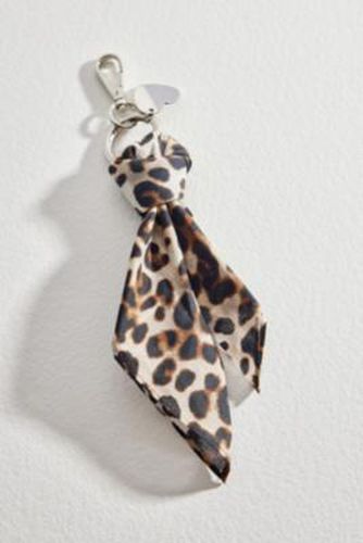 Leopard Scarf Keyring - at - Urban Outfitters - Modalova