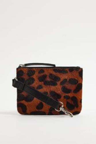 UO Leopard Print Leather Cardholder - Black at - Urban Outfitters - Modalova