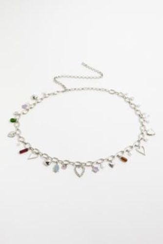 UO Charm Chain Belt - Silver at - Urban Outfitters - Modalova