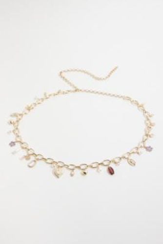 UO Charm Chain Belt - Gold at - Urban Outfitters - Modalova