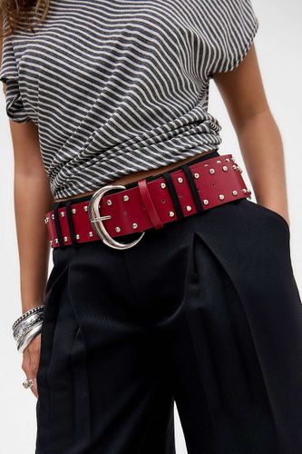 UO Red Studded Belt - S/M at - Urban Outfitters - Modalova
