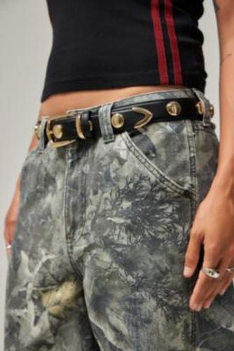 UO Large Stud Belt - M/L at - Urban Outfitters - Modalova