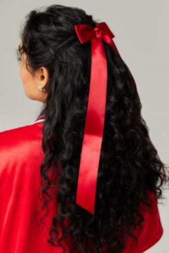 Long Satin Bow Hair Clip - Red at - Urban Outfitters - Modalova