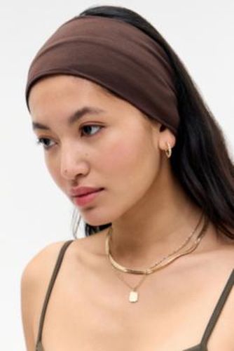 Wide Plain Headband - Chocolate at - Urban Outfitters - Modalova