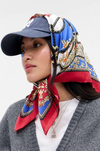 UO Silky Mosaic Print Headscarf - at - Urban Outfitters - Modalova