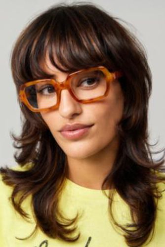 UO Izzy Glasses - Honey at - Urban Outfitters - Modalova