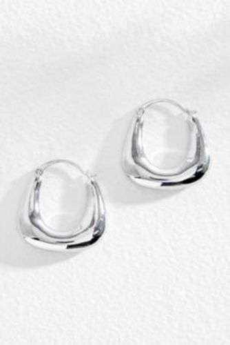 Squoval Hoop Earrings - Silver at Urban Outfitters - Silence + Noise - Modalova