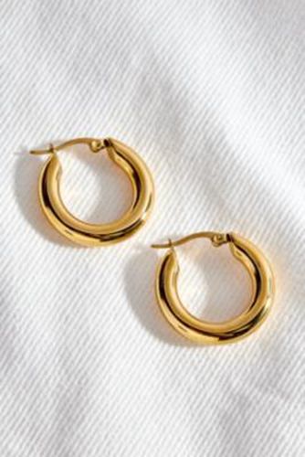 Demi Hoop Earrings - Gold at Urban Outfitters - Réalta - Modalova