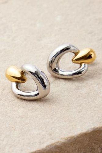 Aine Earrings - Silver at Urban Outfitters - Réalta - Modalova