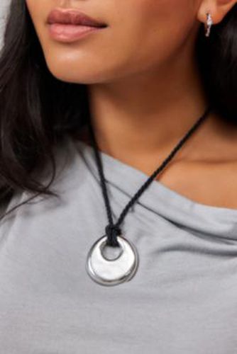 Marlow Silver Cord Choker - Silver at Urban Outfitters - Silence + Noise - Modalova