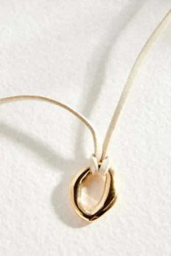 Oval Pendant Necklace - at Urban Outfitters - Silence + Noise - Modalova