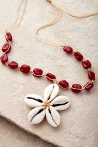 Beaded Shell Flower Cord Necklace - Neutral at Urban Outfitters - Silence + Noise - Modalova