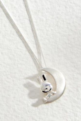 The Moon Charm Necklace - Silver at Urban Outfitters - Miffy - Modalova