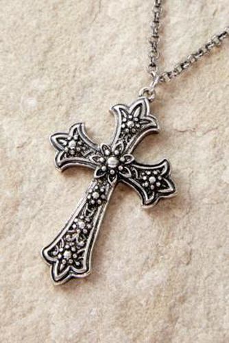 Gothic Cross Pendant - Silver at Urban Outfitters - Silence + Noise - Modalova