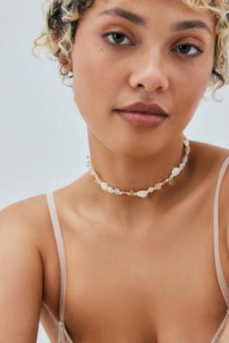 Pearl & Shell Beaded Choker Necklace - Pearl at Urban Outfitters - Silence + Noise - Modalova