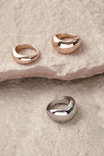 Chunky Molten Metal Rings 3-Pack - Silver M/L at Urban Outfitters - Silence + Noise - Modalova