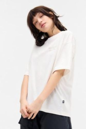 Athlete Linear Oversized T-Shirt - XS at Urban Outfitters - New Balance - Modalova