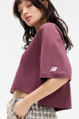 Athletics Crop T-Shirt - XS at Urban Outfitters - New Balance - Modalova