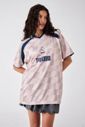 Diamond Mauve Football Jersey S at Urban Outfitters - Puma - Modalova