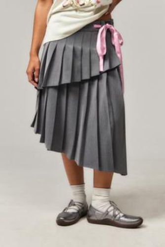 Asymmetric Pleated Midi Skirt - Grey XS at Urban Outfitters - Minga London - Modalova