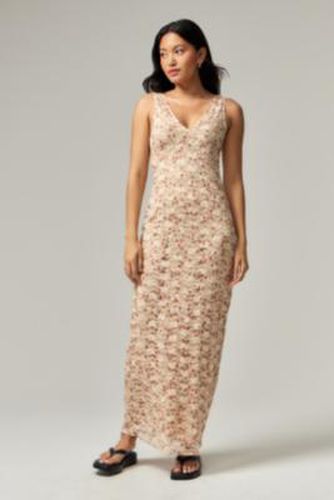 Valtheni Petal Lace Maxi Dress - Cream XS at Urban Outfitters - Motel - Modalova