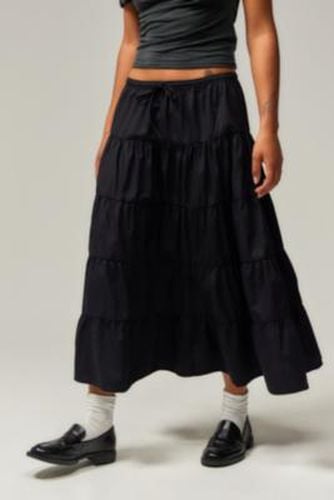 Izumi Tiered Maxi Skirt - Black XS at Urban Outfitters - Motel - Modalova