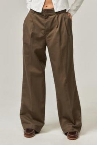 Pleated Multi-Pocket Work Trousers - Brown 24 at Urban Outfitters - Dickies - Modalova