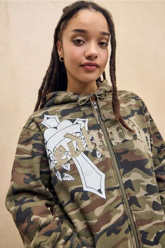 UO Exclusive Camo Cross Hoodie - S at Urban Outfitters - Ed Hardy - Modalova