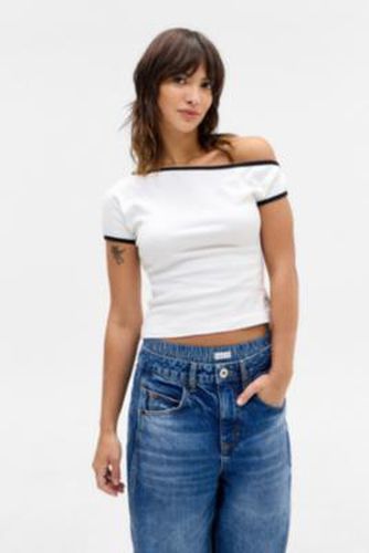 Sarah Off-Shoulder Top - XS at Urban Outfitters - BDG - Modalova