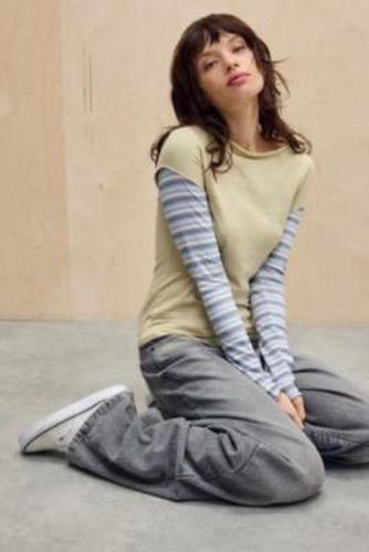 Sloane Layered Twofe T-Shirt - XS at Urban Outfitters - BDG - Modalova