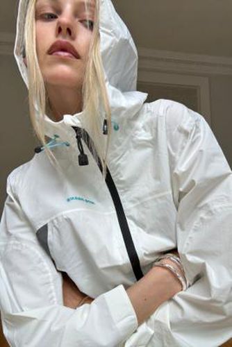 Iets frans. Tessa Waterproof Hooded Jacket - Grey XS at Urban Outfitters - iets frans... - Modalova