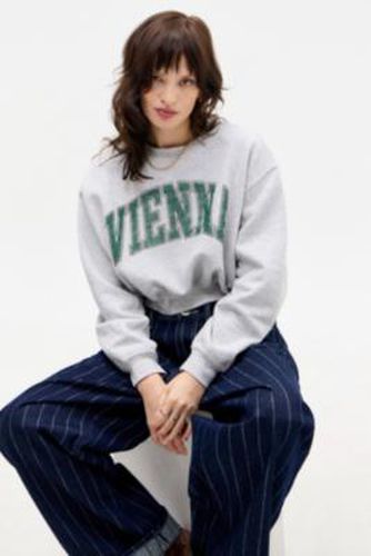 UO Vienna Super Crop Sweatshirt - XS at - Urban Outfitters - Modalova