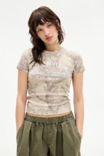 UO Glenview Camo Baby T-Shirt - Grey XS at - Urban Outfitters - Modalova