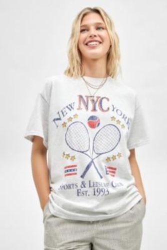 UO NYC Tennis Dad T-Shirt - S at - Urban Outfitters - Modalova