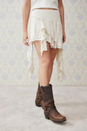 UO Asymmetrical Textured Mini Skirt - Cream 2XS at - Urban Outfitters - Modalova