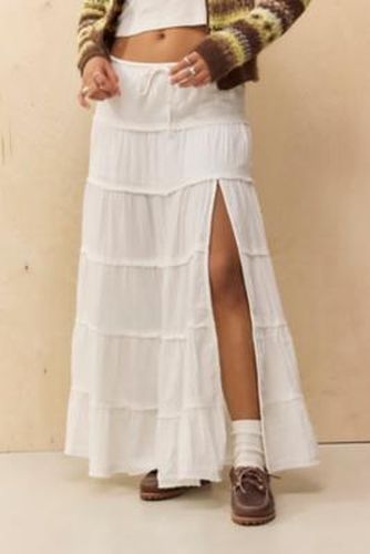 UO Sadie Tiered Maxi Skirt - 2XS at - Urban Outfitters - Modalova