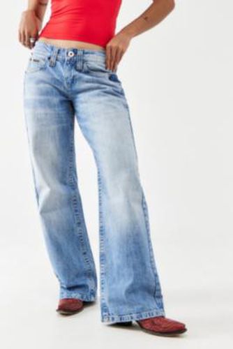 Kayla Low Rider Cali Summer Jeans - Vintage Denim Light 27W 32L at Urban Outfitters - BDG - Modalova