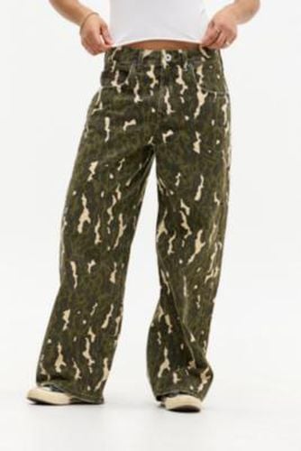 BDG Jaya Animal Camo Jeans - 24W 32L at - Urban Outfitters - Modalova