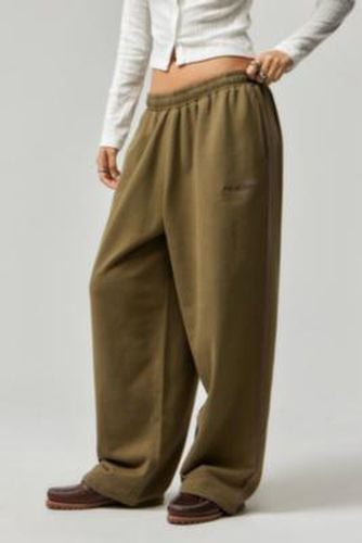 Iets frans. Harri Baggy Joggers - Khaki 2XS at Urban Outfitters - iets frans... - Modalova