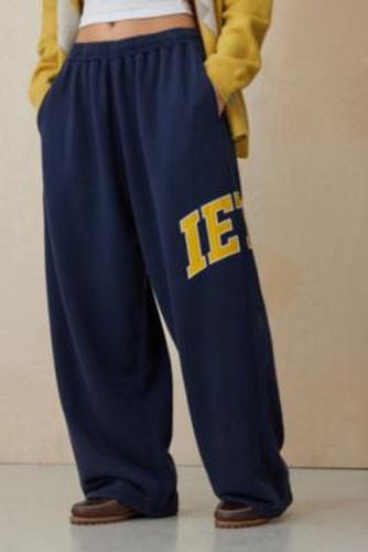 Iets frans. Collegiate Harri Joggers - 2XS at Urban Outfitters - iets frans... - Modalova