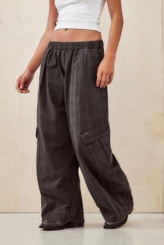 Bobbi Cocoon Pants - M at Urban Outfitters - BDG - Modalova