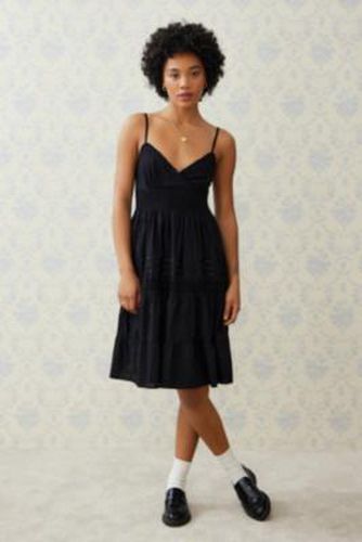 Isabel Broderie Midi Dress - Black 2XS at Urban Outfitters - Kimchi Blue - Modalova
