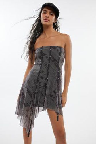 Quincey Asymmetric Bandeau Mini Dress - / XS at Urban Outfitters - Silence + Noise - Modalova