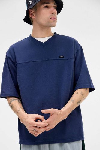 Iets frans. V-Neck T-Shirt - 2XS at Urban Outfitters - iets frans... - Modalova